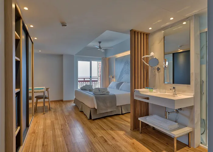 Talayot - Adults Only Кала-Мільор