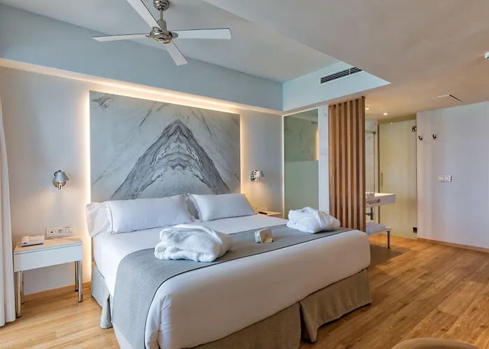 Hotel Talayot - Adults Only