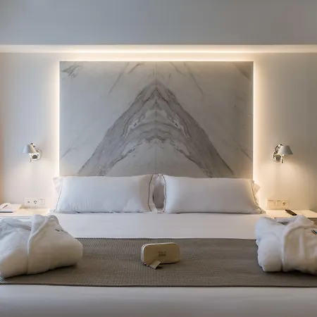 Hotel Talayot - Adults Only